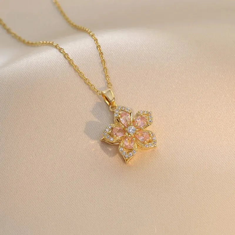 Primavera Collane Floreali Donna